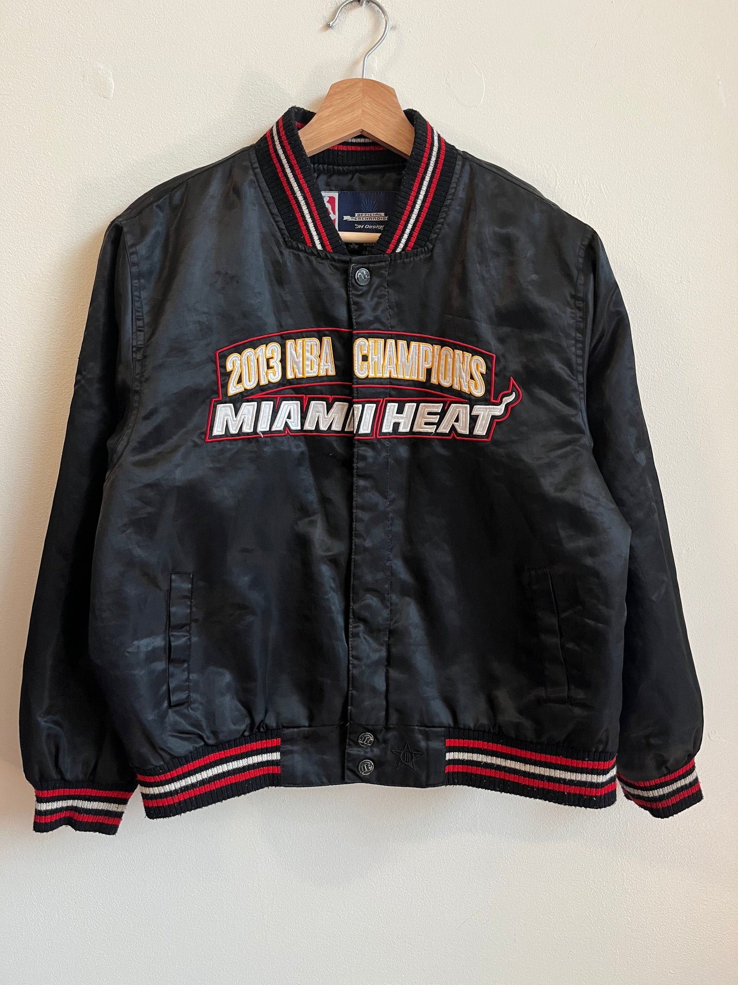 2013 Miami Heat NBA Champions Black Satin Jacket (Youth XL)