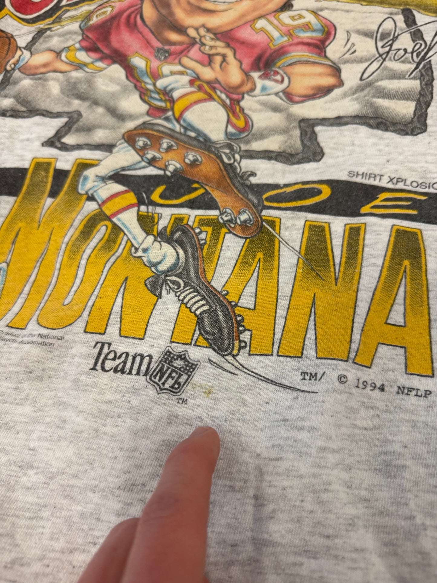 1994 Joe Montana "Joe-Ronimo" Kansas City Chiefs Vintage Caricature Tee (L)