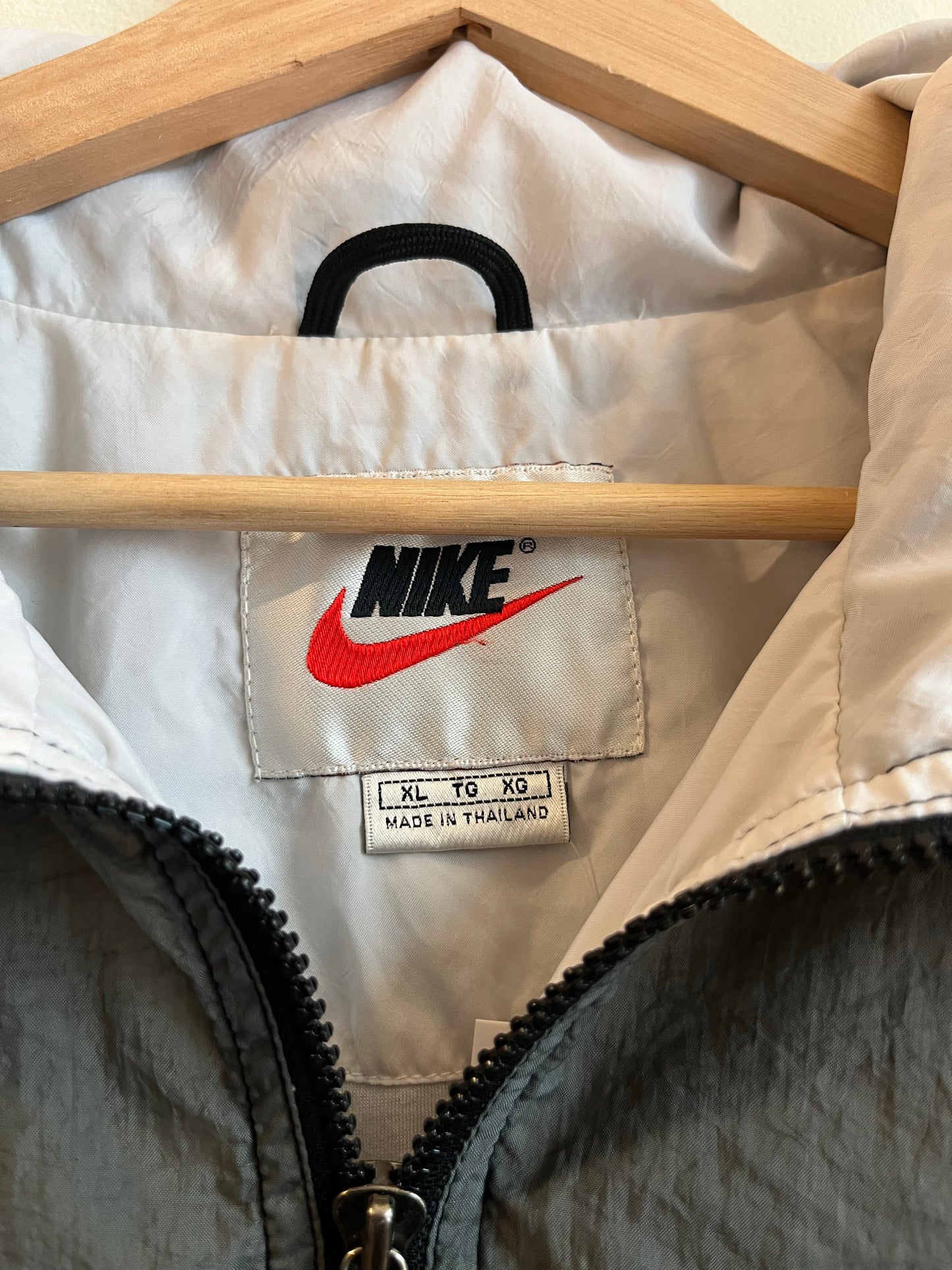 90s Nike Grey/Black Big Swoosh Windbreaker (XL)