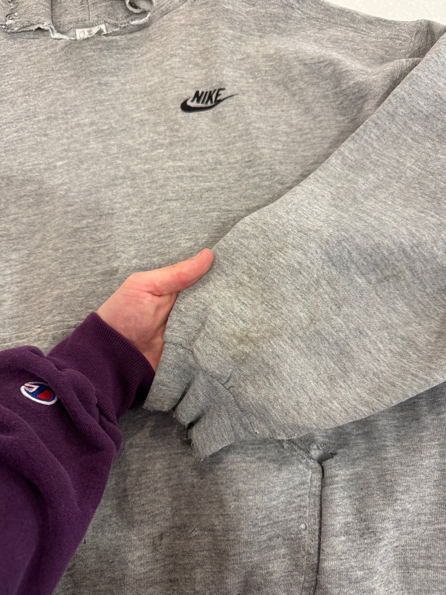 90s Nike Left Chest Swoosh Thrashed Hoodie (XL)