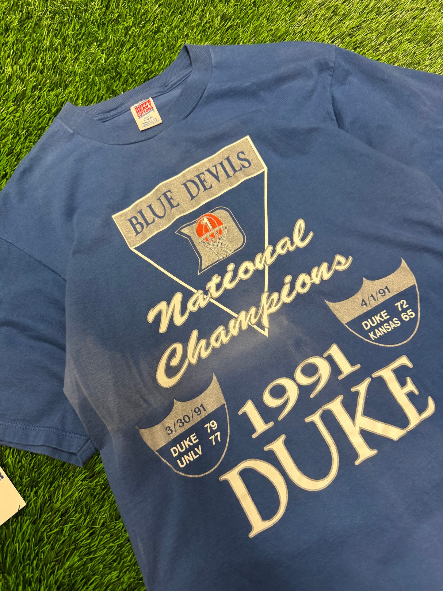 1991 Duke University Vintage NCAA Basketball Champions Faded Tee (L)
