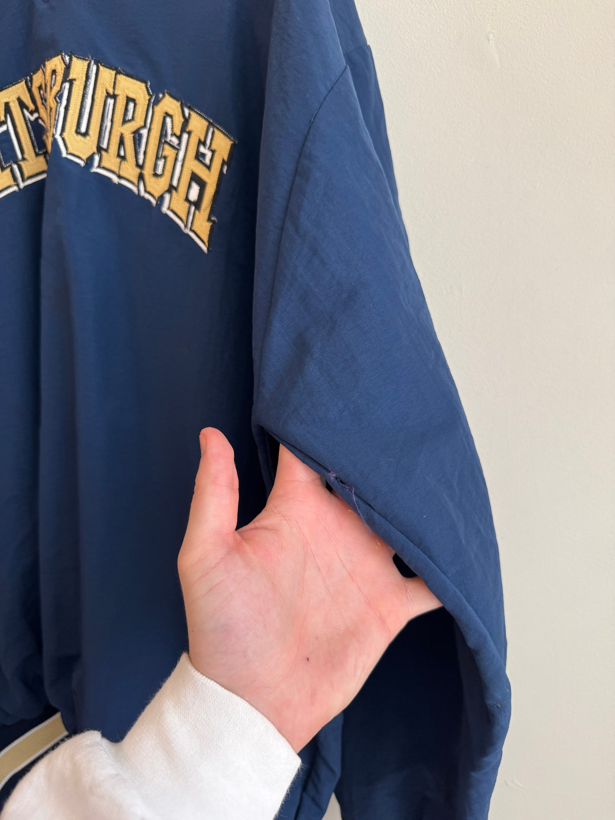 90s University of Pittsburgh Navy Spell Out Windbreaker (XXL)