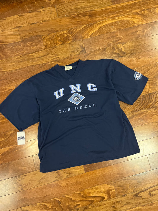 90s UNC Tar Heels Lee V-Neck Tee (XXL)