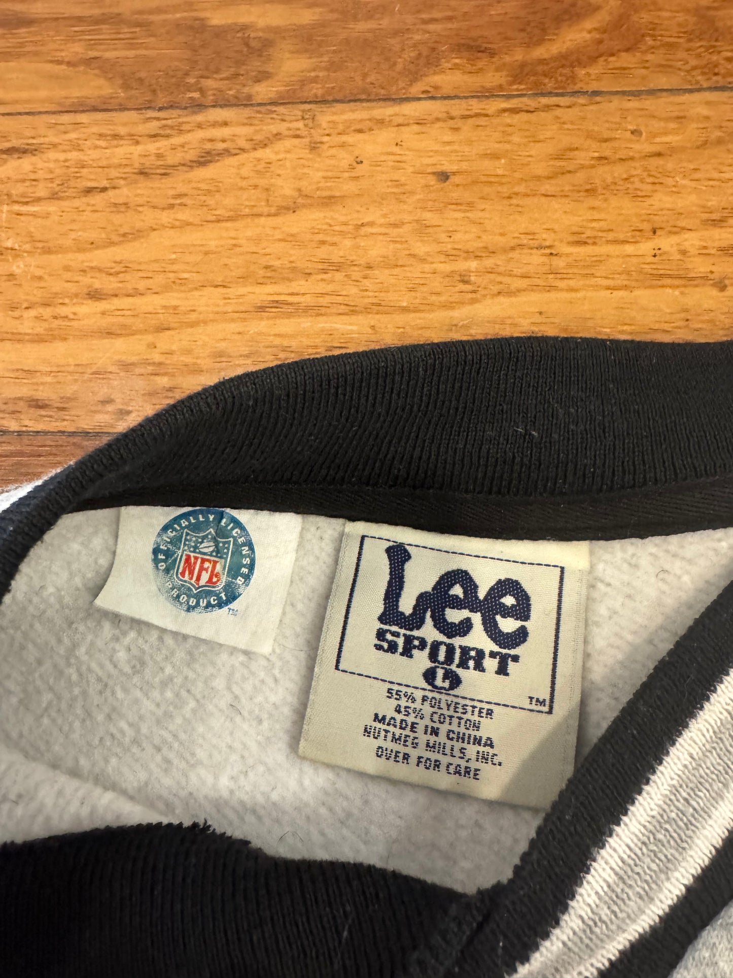00s Carolina Panthers Lee V Neck Crewneck (L)