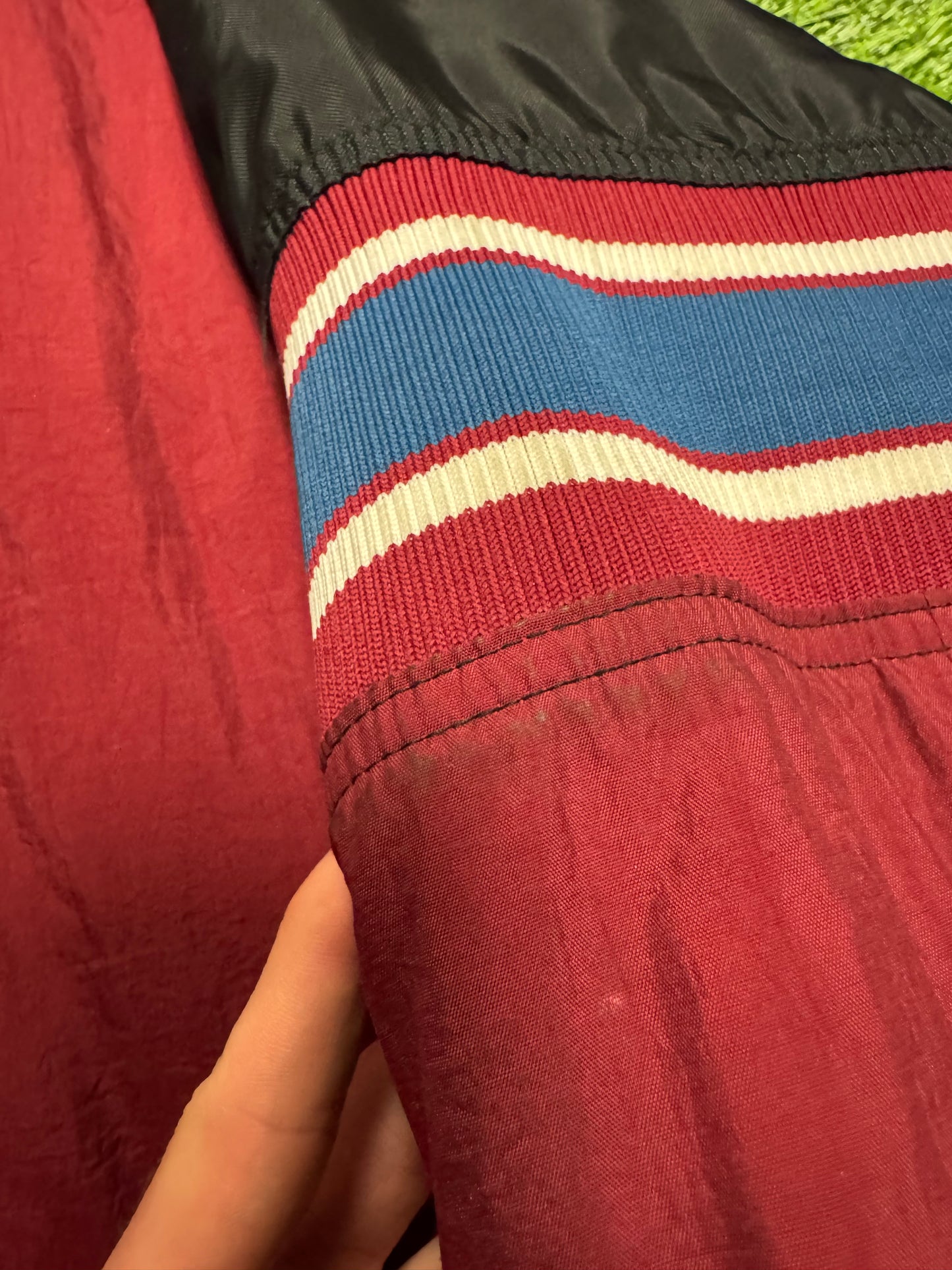 90s Colorado Avalanche Vintage NHL Starter Puffer Jacket (XL)