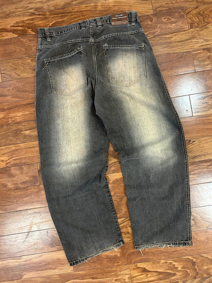 00s Evolution Baggy Faded Jeans (38 x 32)