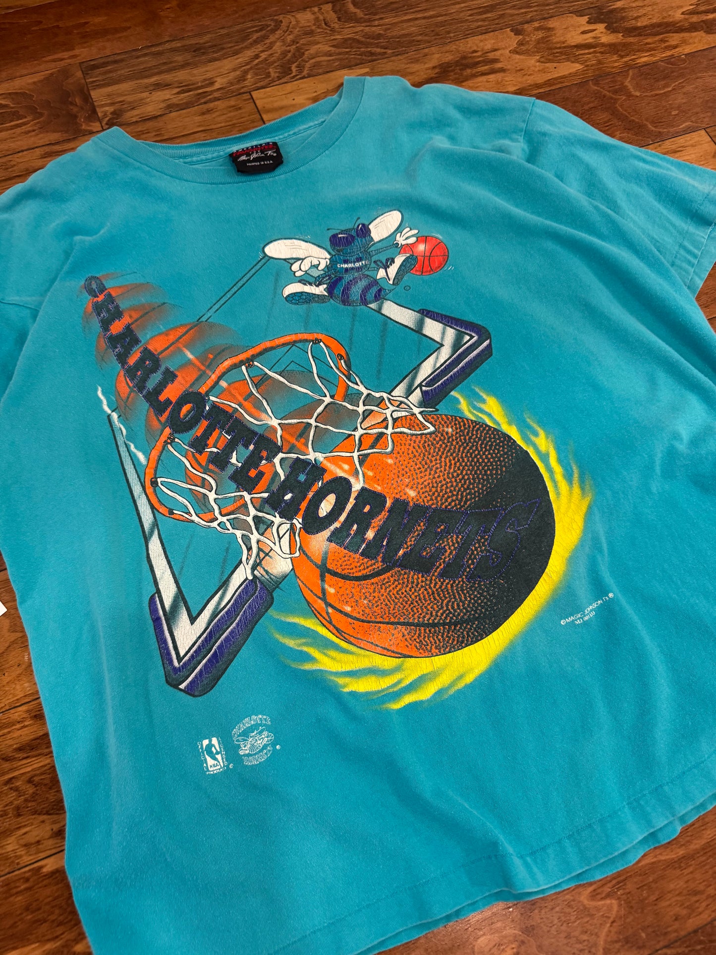 90s Charlotte Hornets Magic Johnson T's Slam Dunk Graphic Tee (XL)