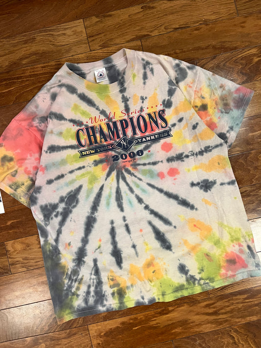 2000 New York Yankees Rainbow Tie Dye Tee (XXL)