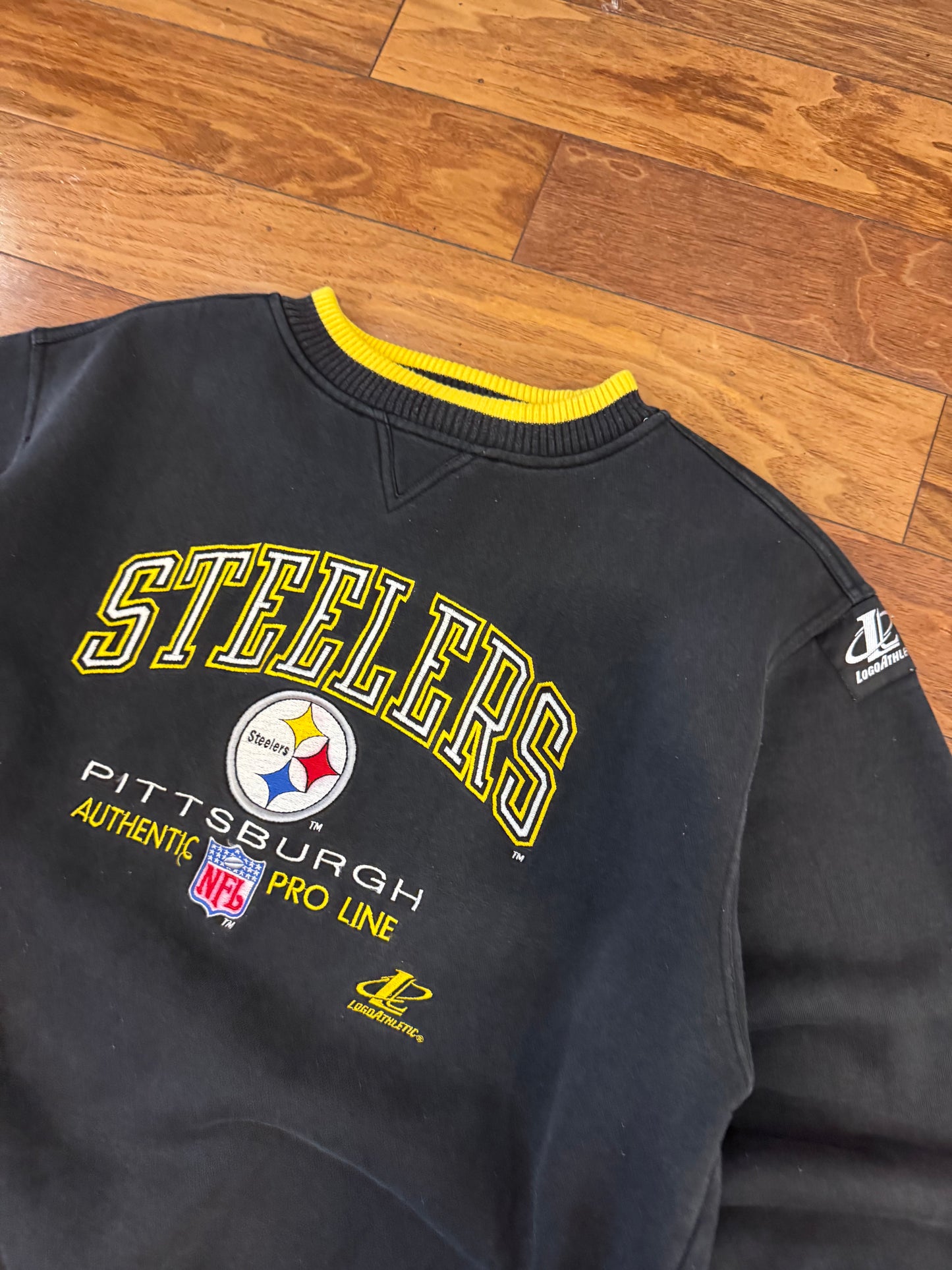 90s Steelers Pro Line Embroidered Crewneck (XL)