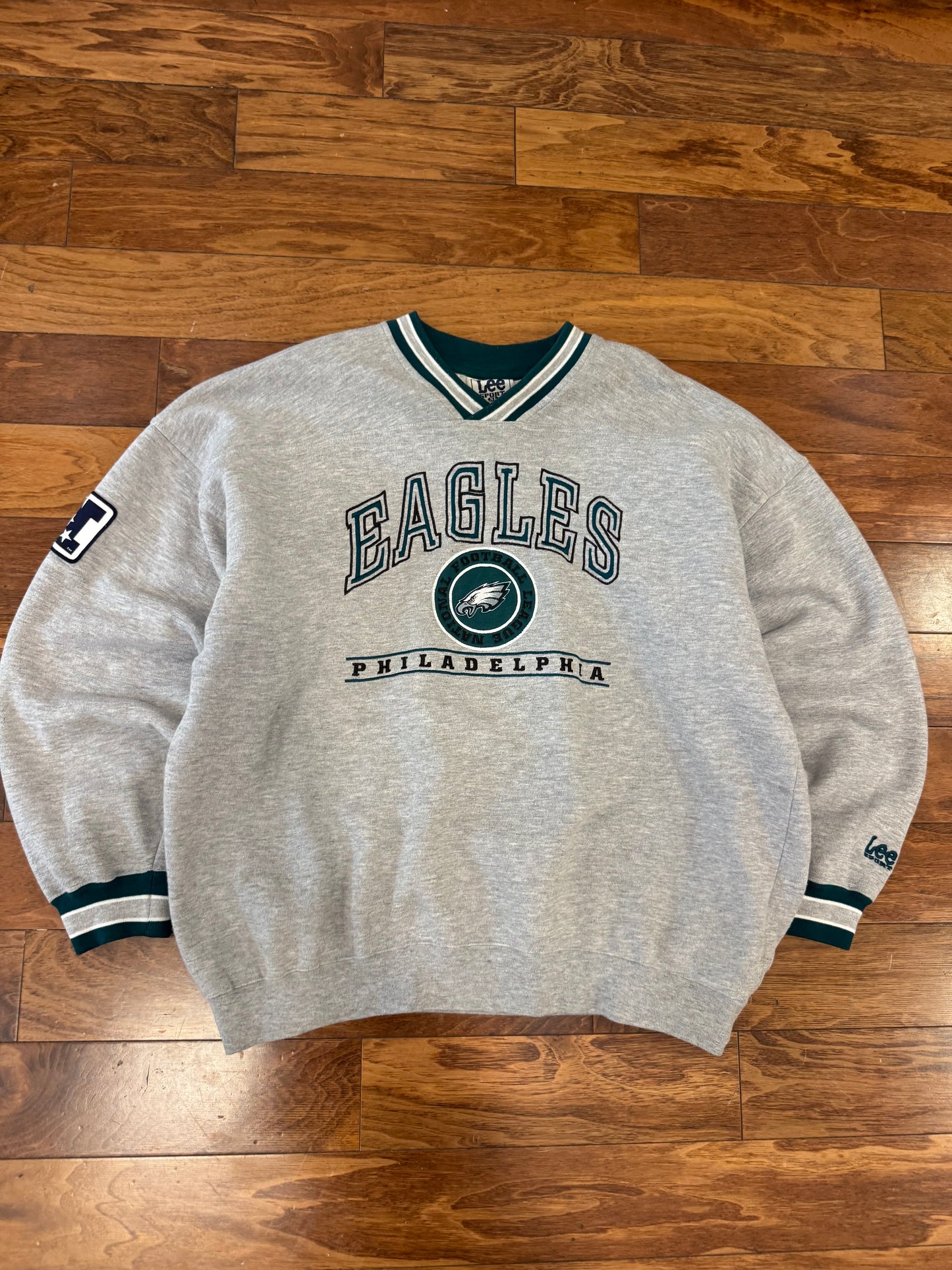 90s Philadelphia Eagles Embroidered Lee Sports Crewneck (XL)
