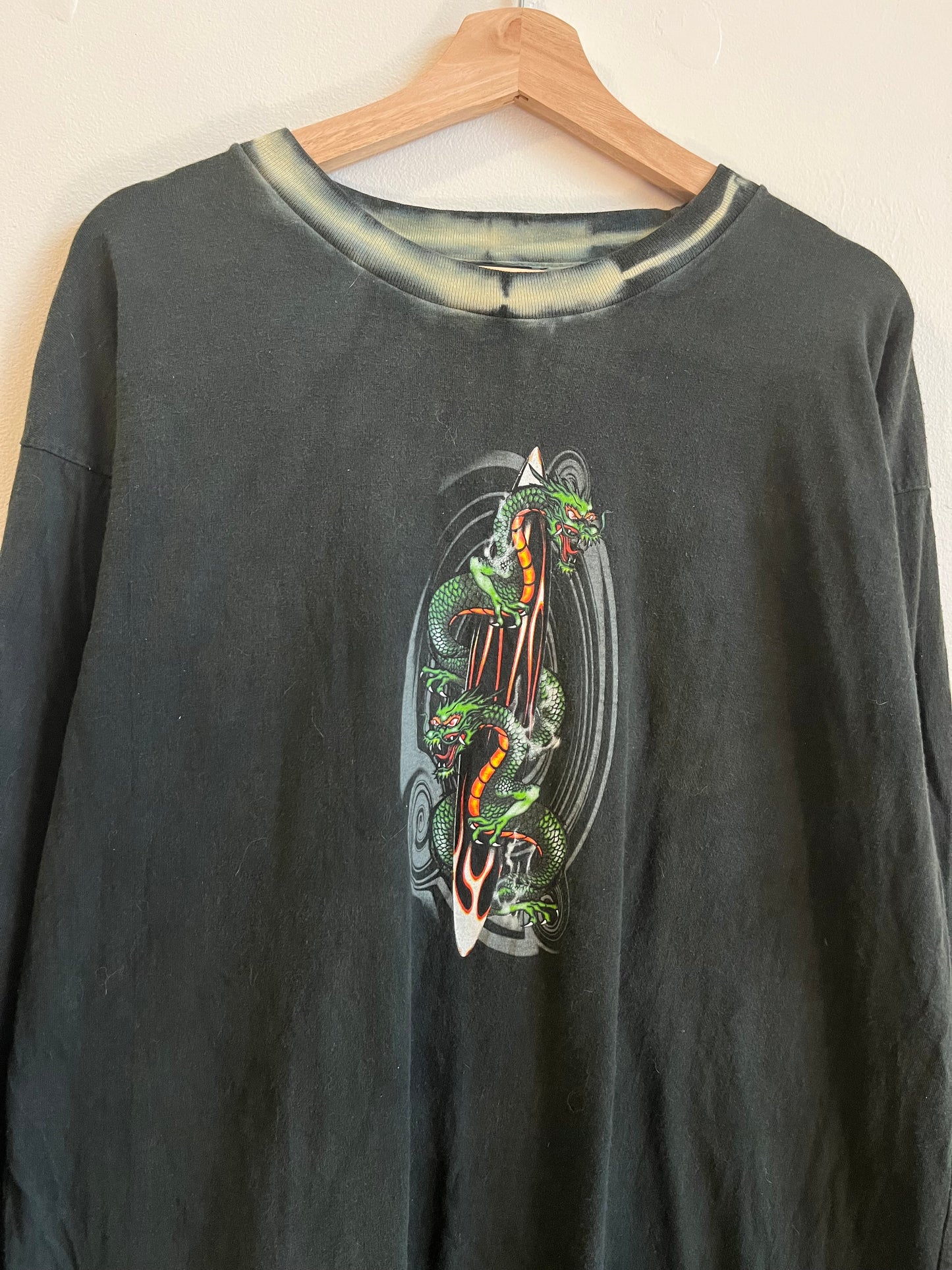 00s Global Generation Y2K Dragon Long Sleeve (XL)