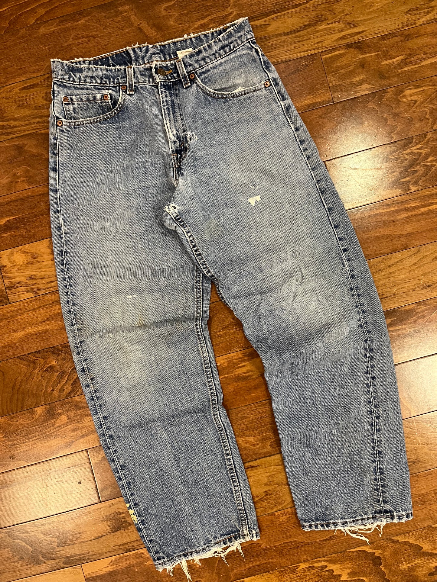 1996 Levi's 565 Distressed Jeans (31 x 30)