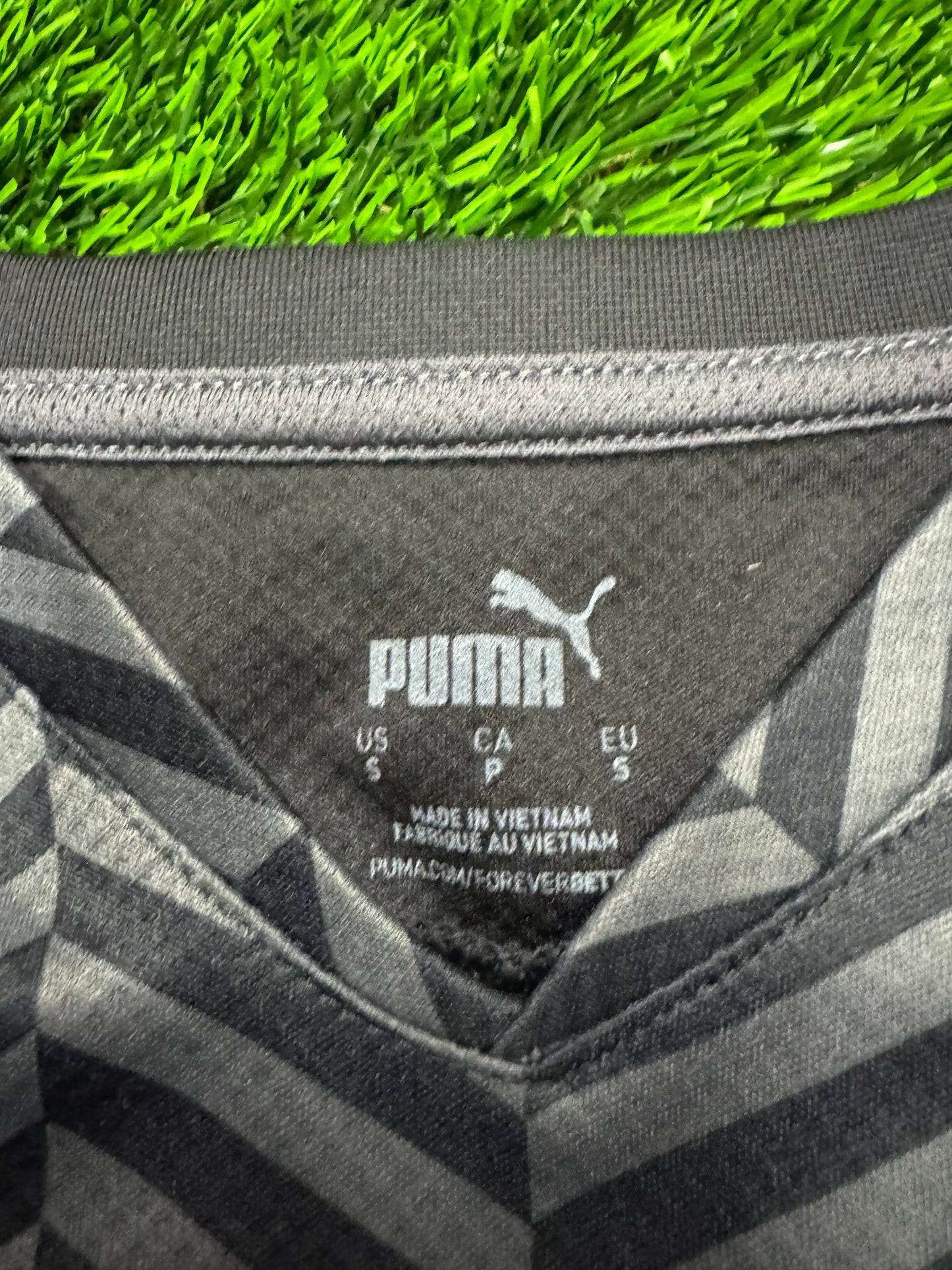 Borussia Dortmund Puma Black Soccer Third Jersey 2021-22 BVB Kit (S)
