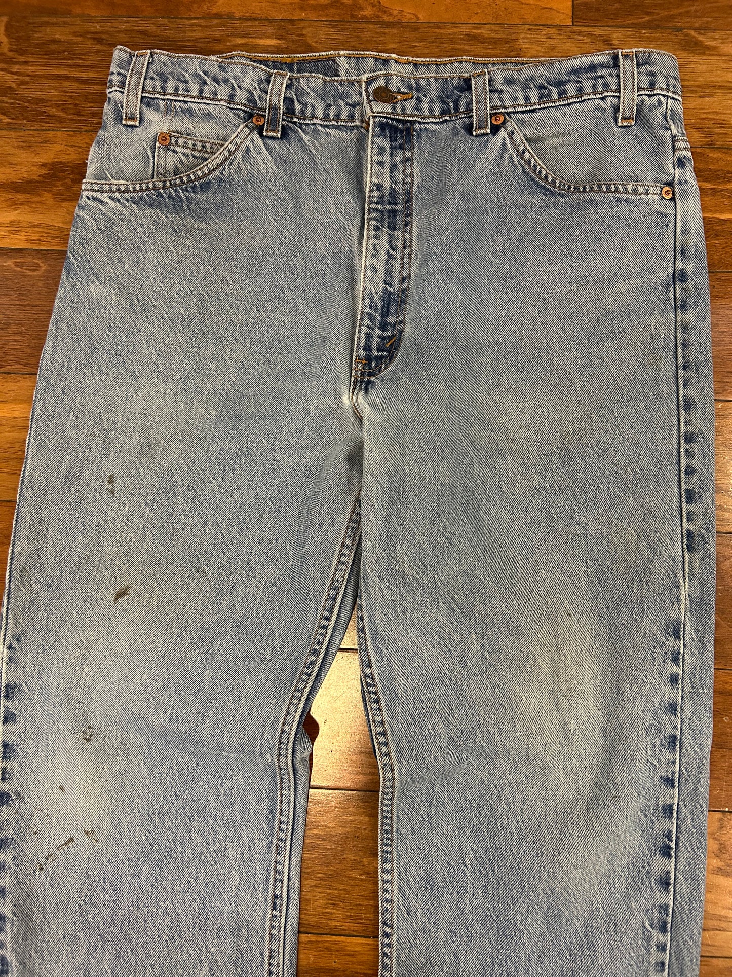 1997 Levi's 505 Orange Tab Distressed Light Wash Jeans (36 x 30)