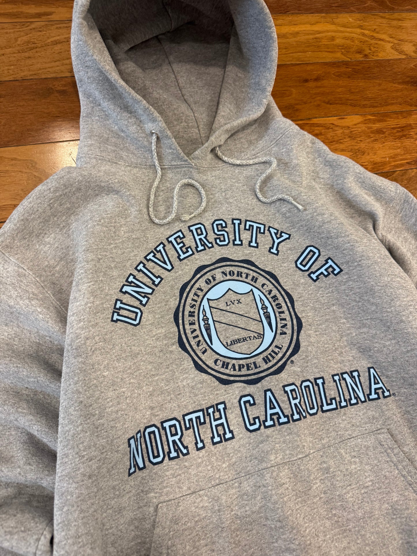 00s UNC The Game Essential Vintage Hoodie (XL)