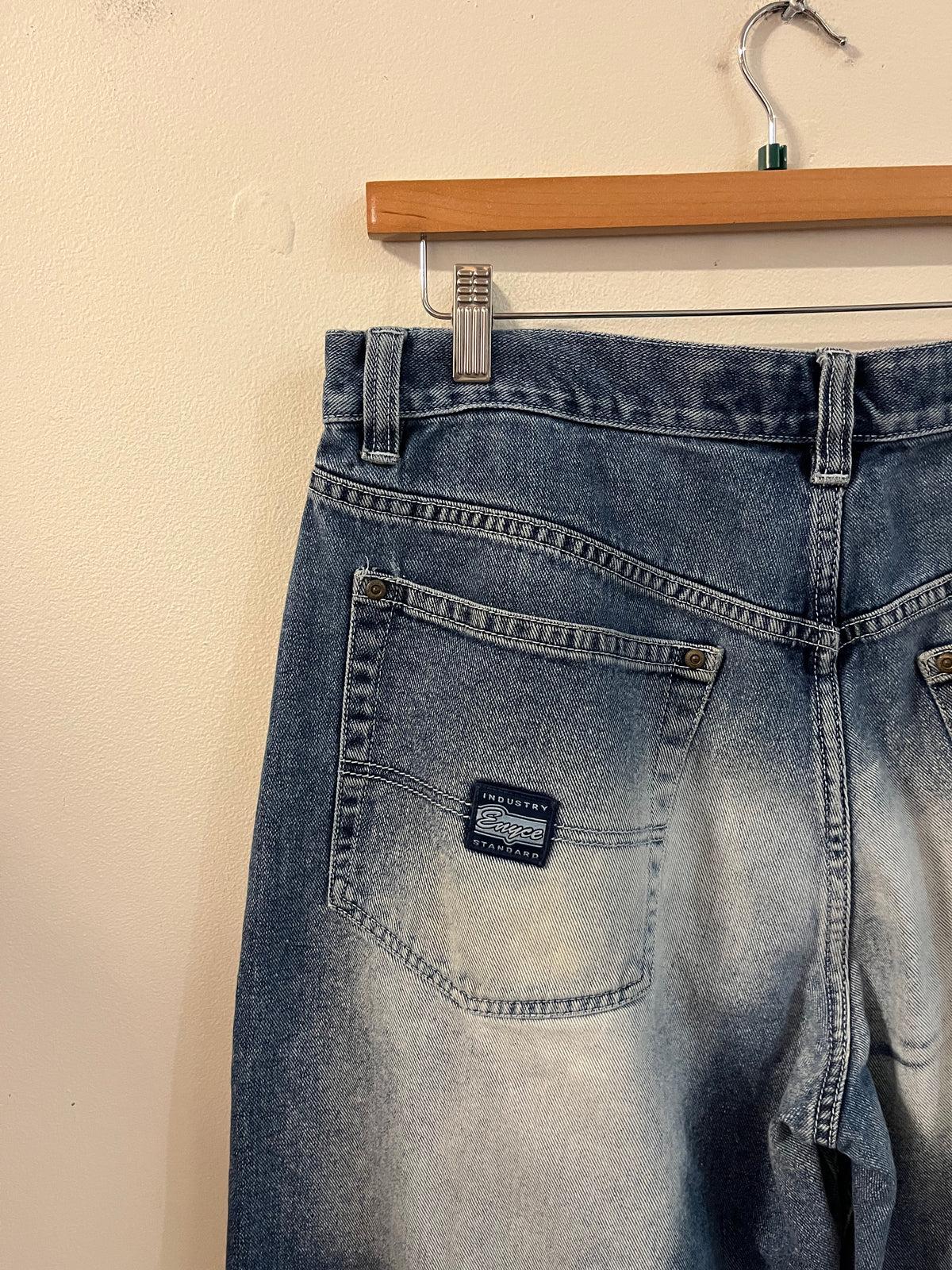 00s Enyce Baggy Faded Blue Shorts (36)