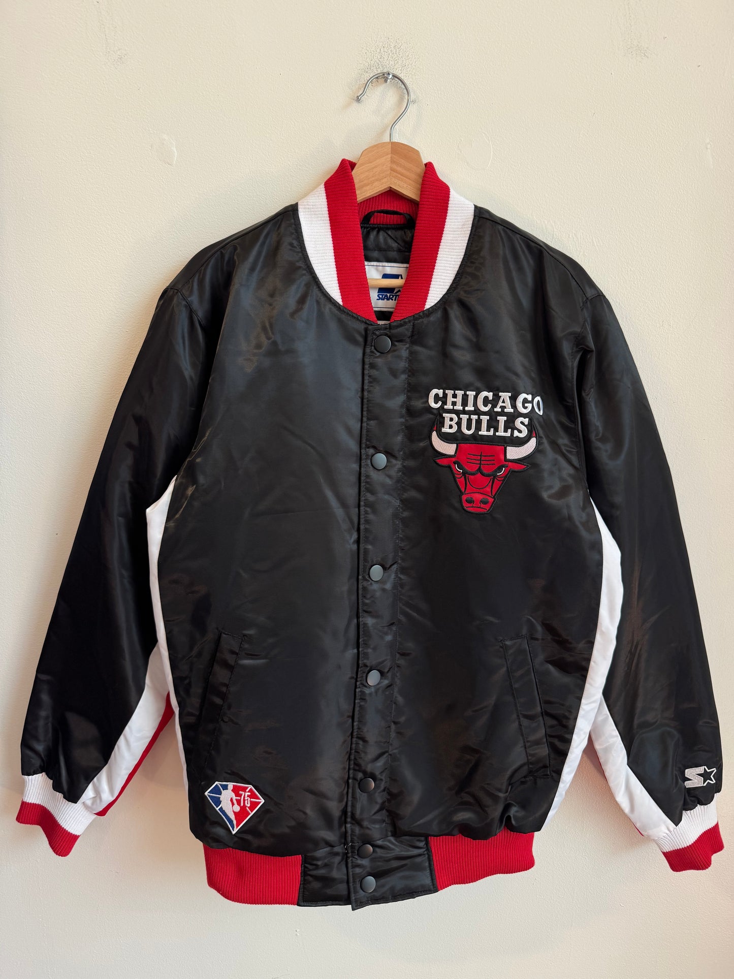 90s Chicago Bulls Starter Satin Jacket (M)