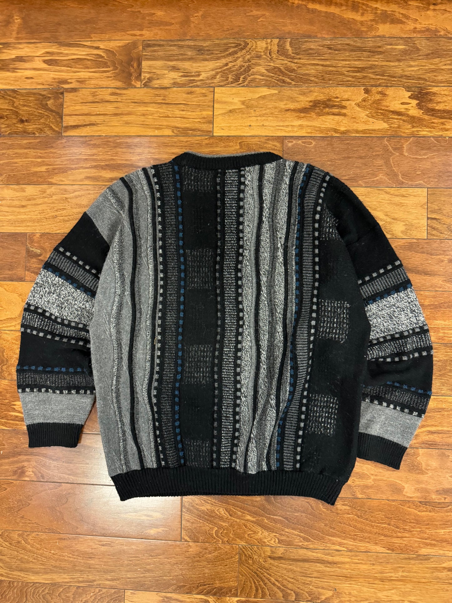 90s Grafico Italia Striped 3D Knit Sweater (XL)
