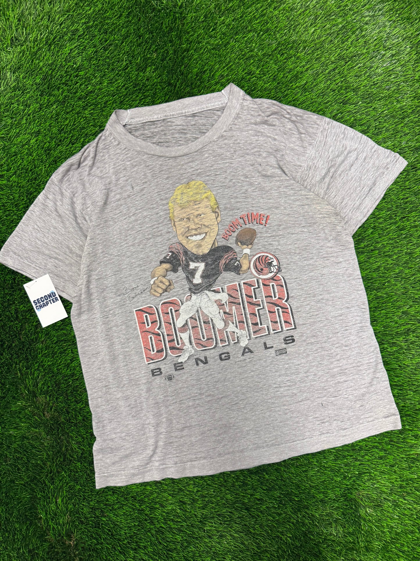 80s Cincinnati Bengals Boomer Esiason Caricature NFL Tee (XL)
