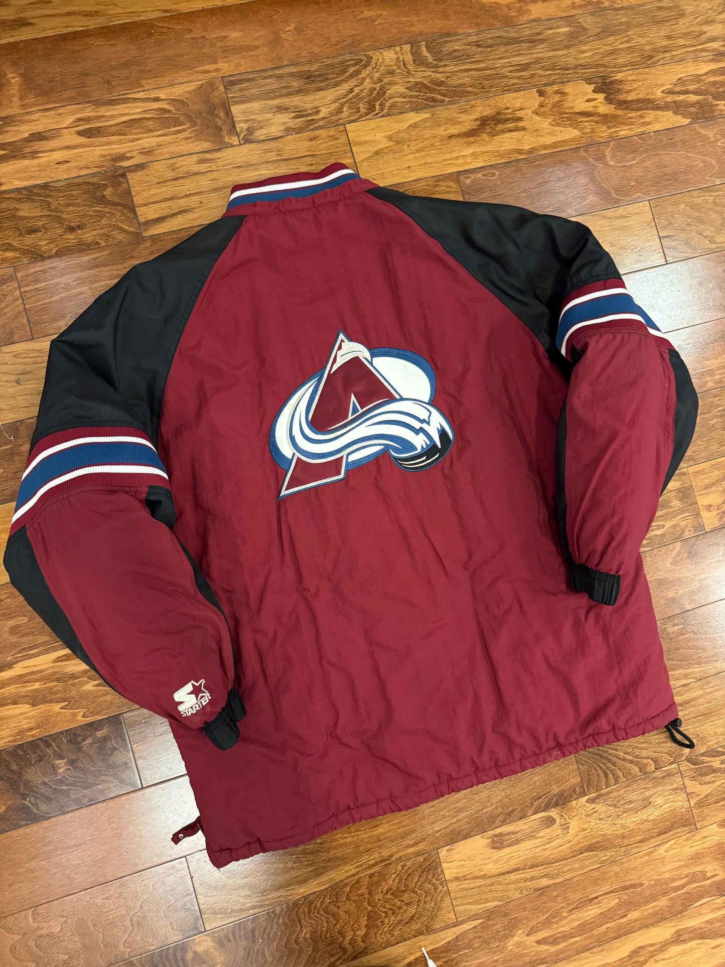 90s Colorado Avalanche Vintage NHL Starter Puffer Jacket (XL)