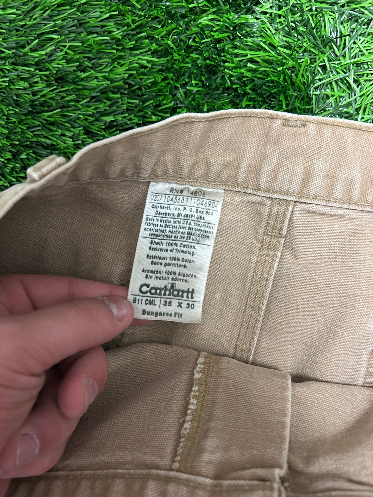 2007 Vintage Carhartt Thrashed Tan Workwear Carpenter Pants (35 x 30)