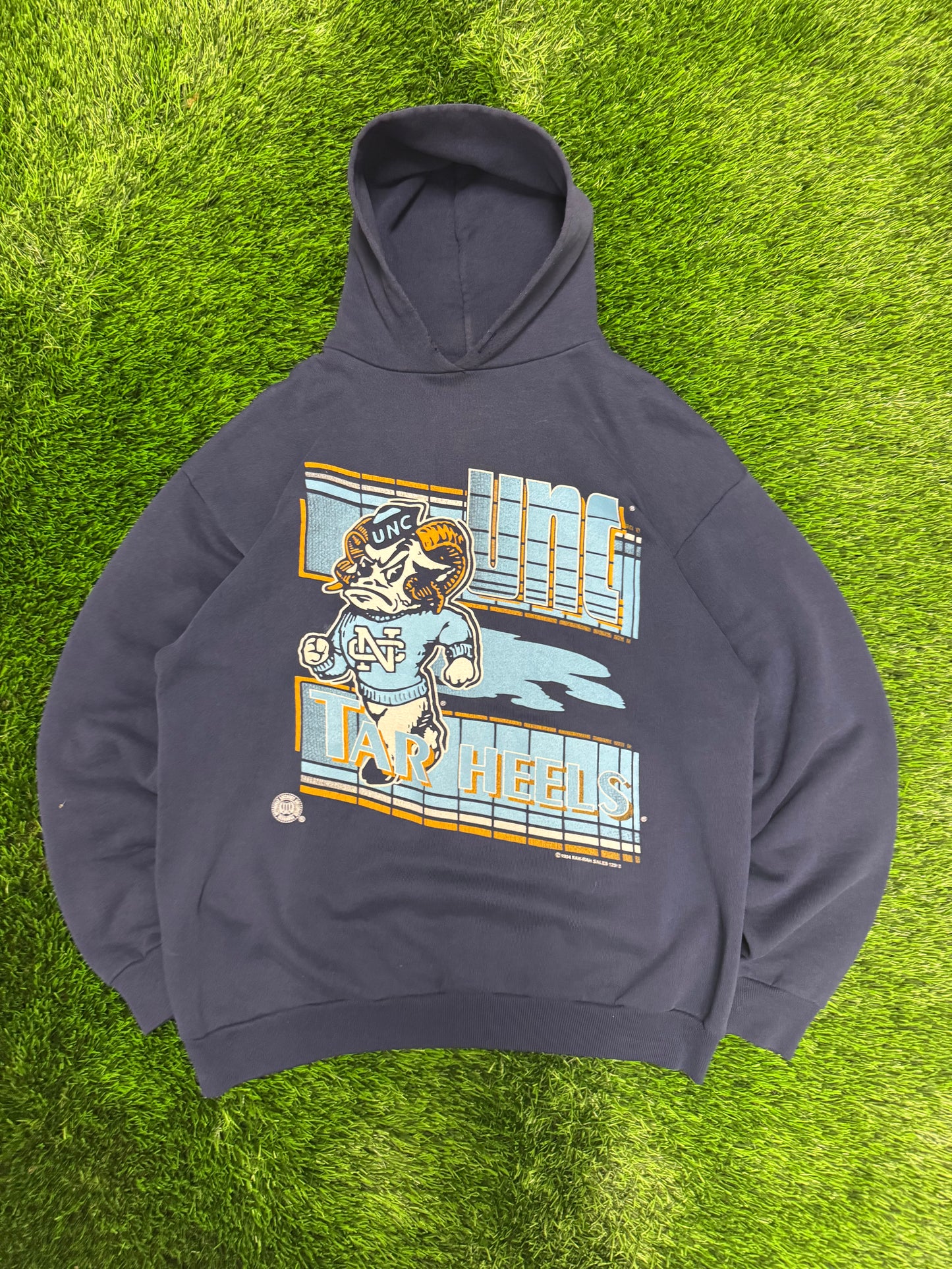 1994 University of North Carolina (UNC) Tar Heels Mascot Vintage Hoodie (XL)
