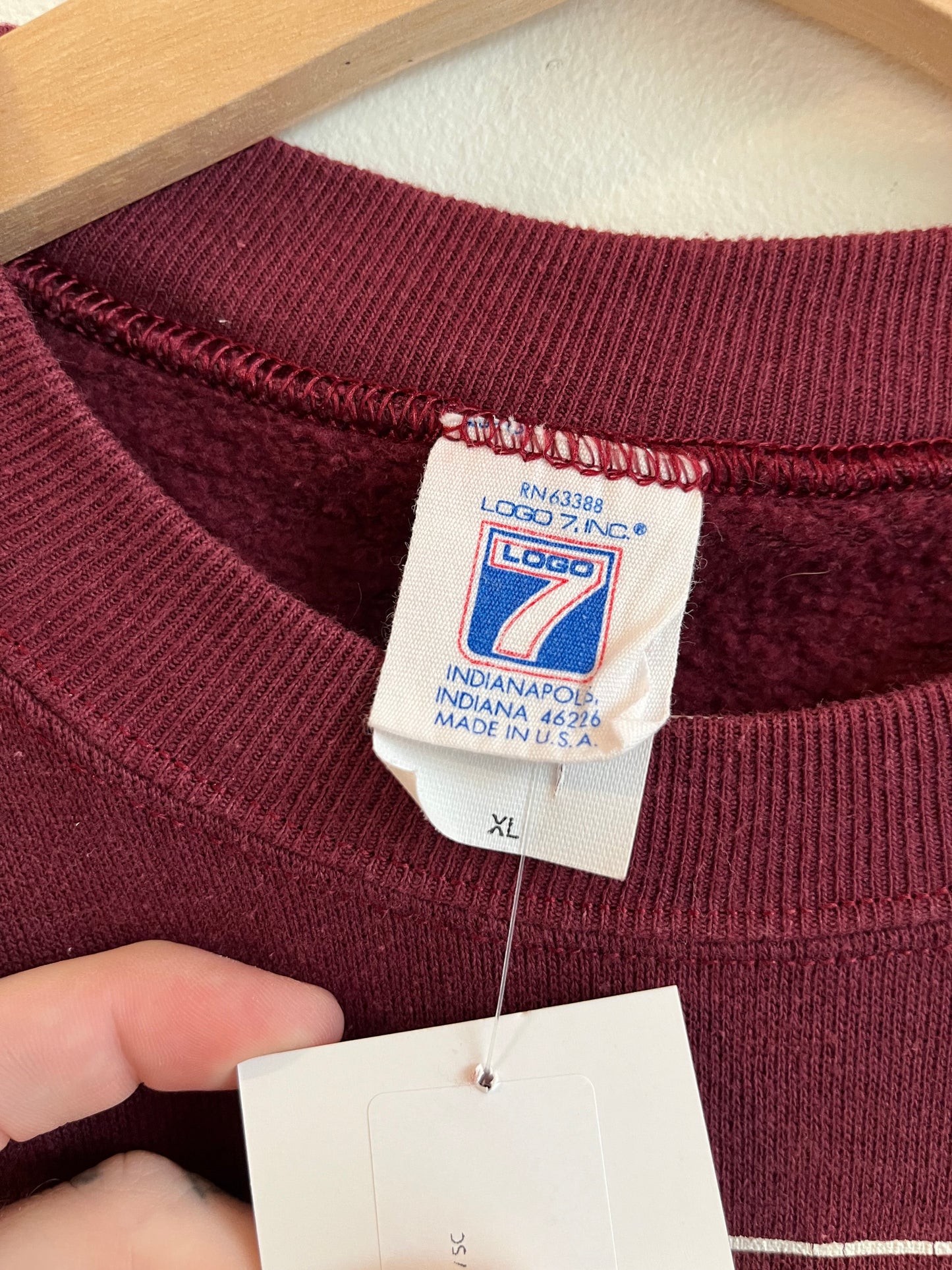 90s Washington Redskins Logo 7 Burgundy Crewneck (L)