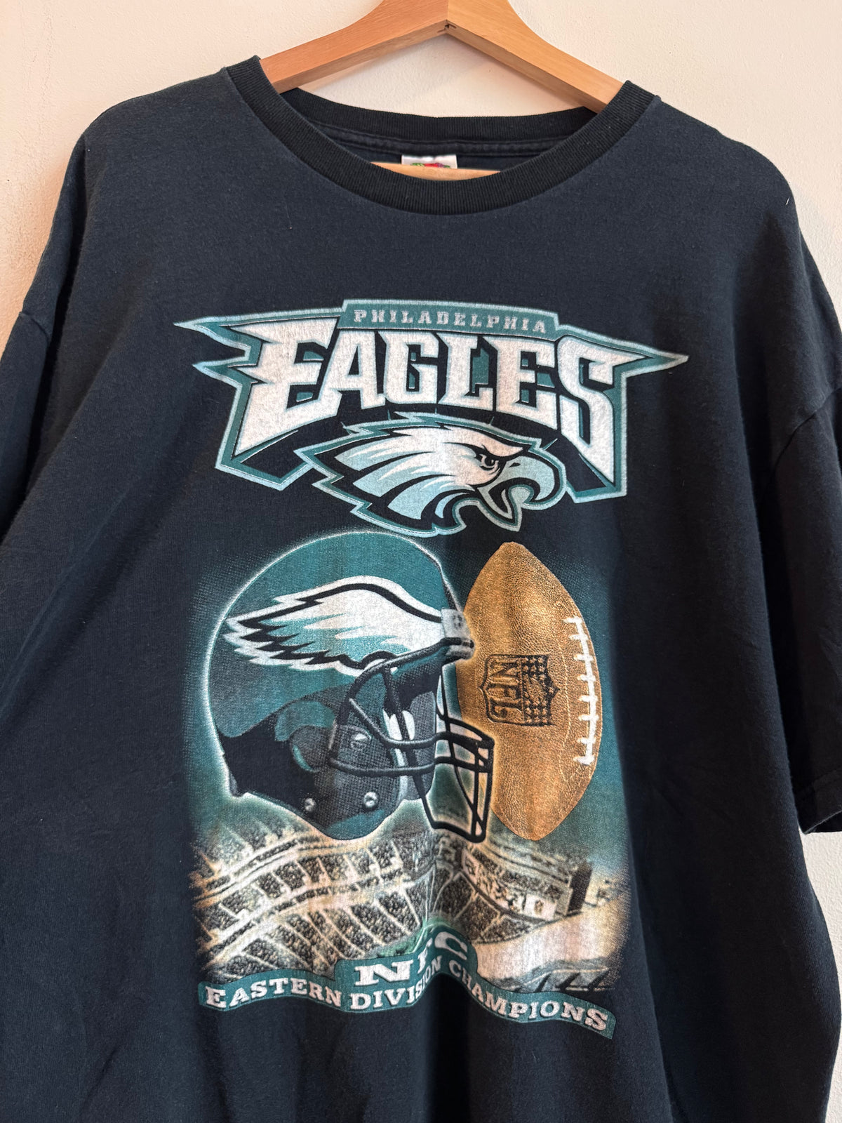 2004 Philadelphia Eagles Helmet Roster Tee (XXL)
