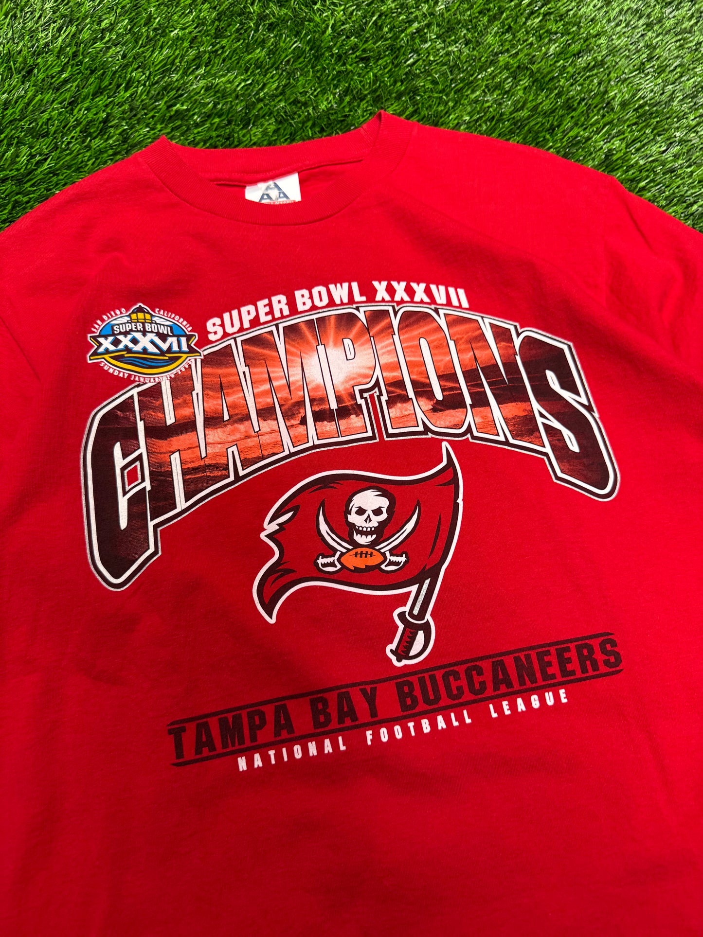2003 Tampa Bay Buccaneers AFC Champs Spell Out Tee (M)