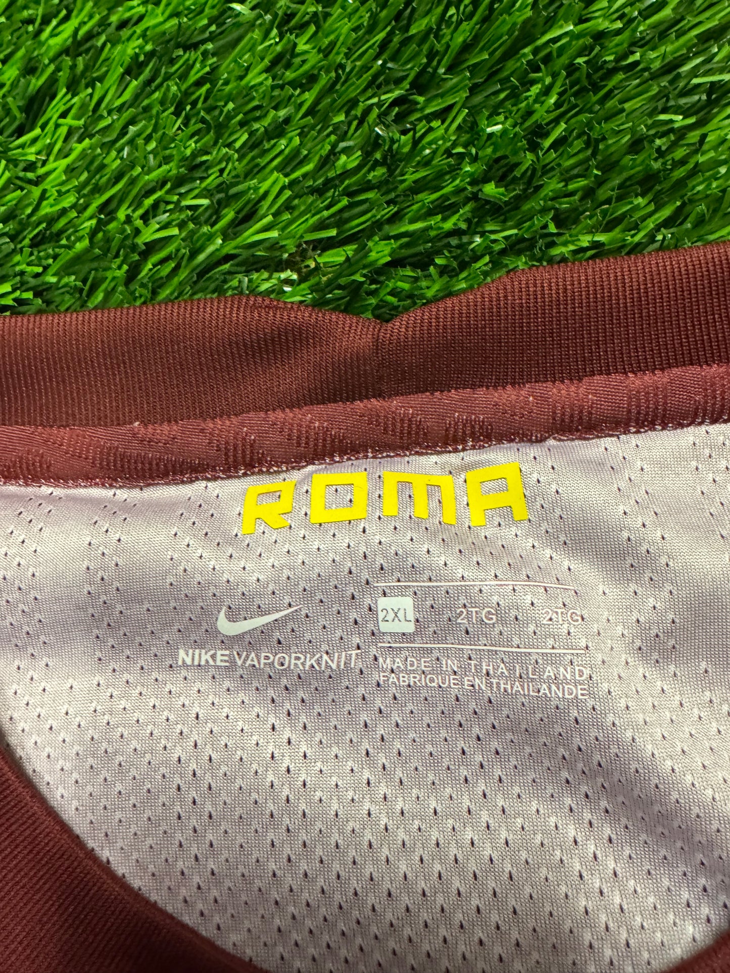 AS Roma Nike Home Jersey 2020-21 Kit (L)