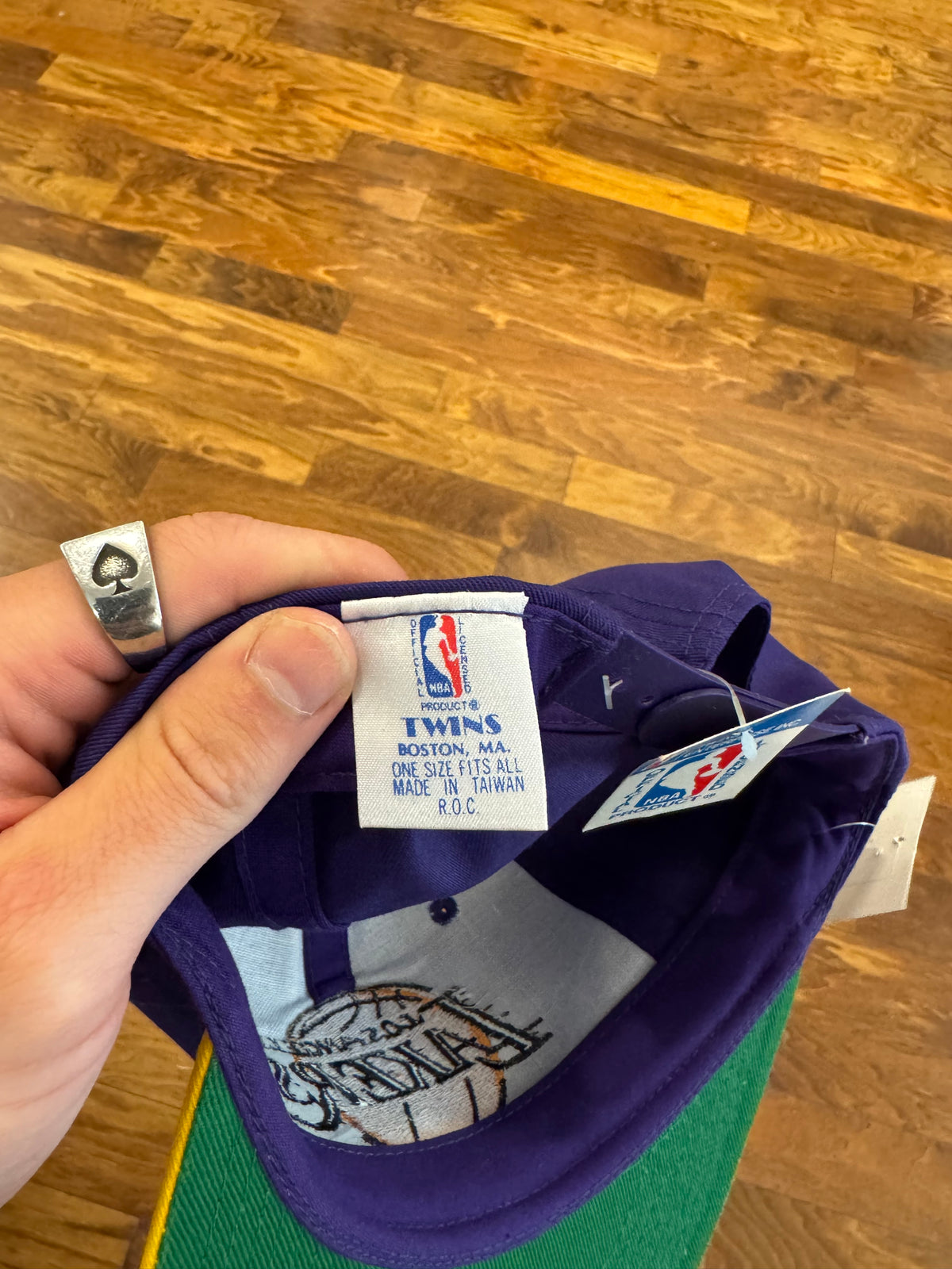 1990s Los Angeles Lakers Twins Snapback Hat (OS)
