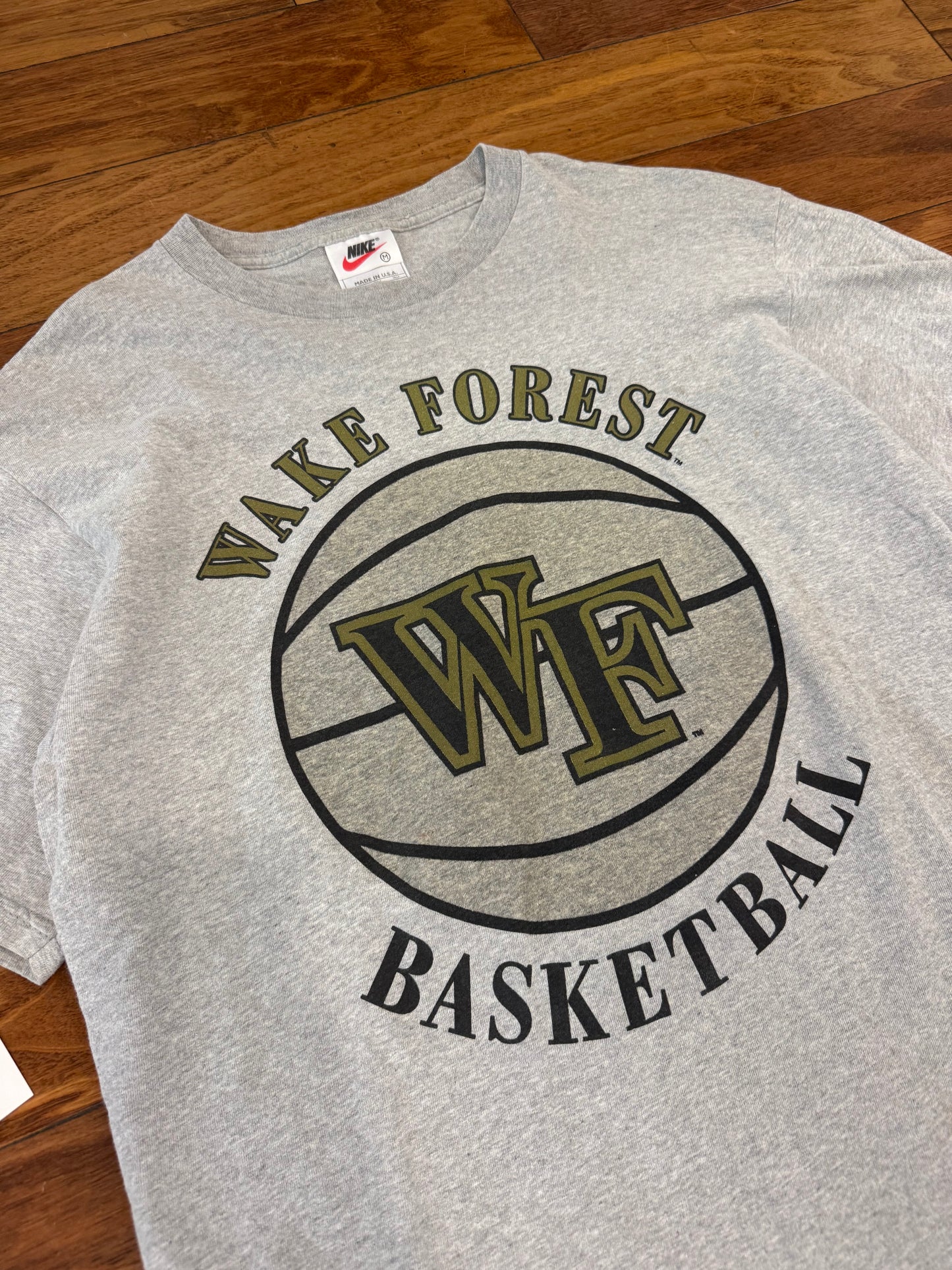 90s Nike Wake Forest Basketball Tee (M)