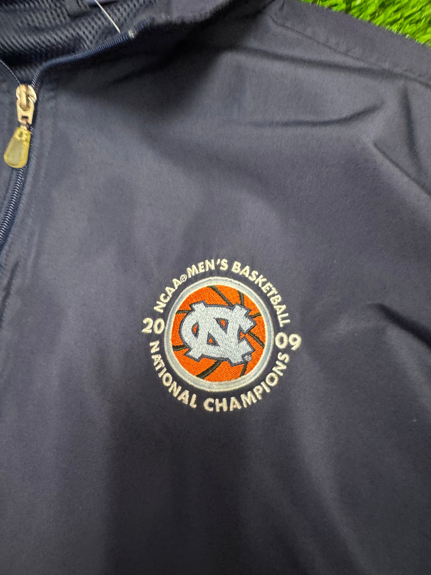 2009 University of North Carolina (UNC) Basketball Champions Windbreaker (L)