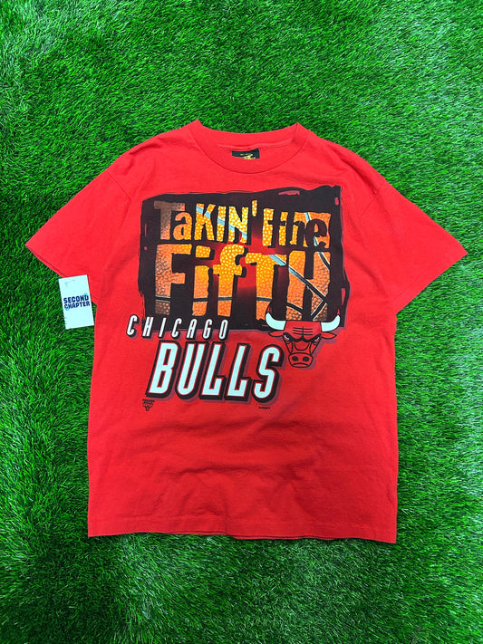 90s Chicago Bulls "Takin' The Fifth" Championship Vintage NBA Tee (L)