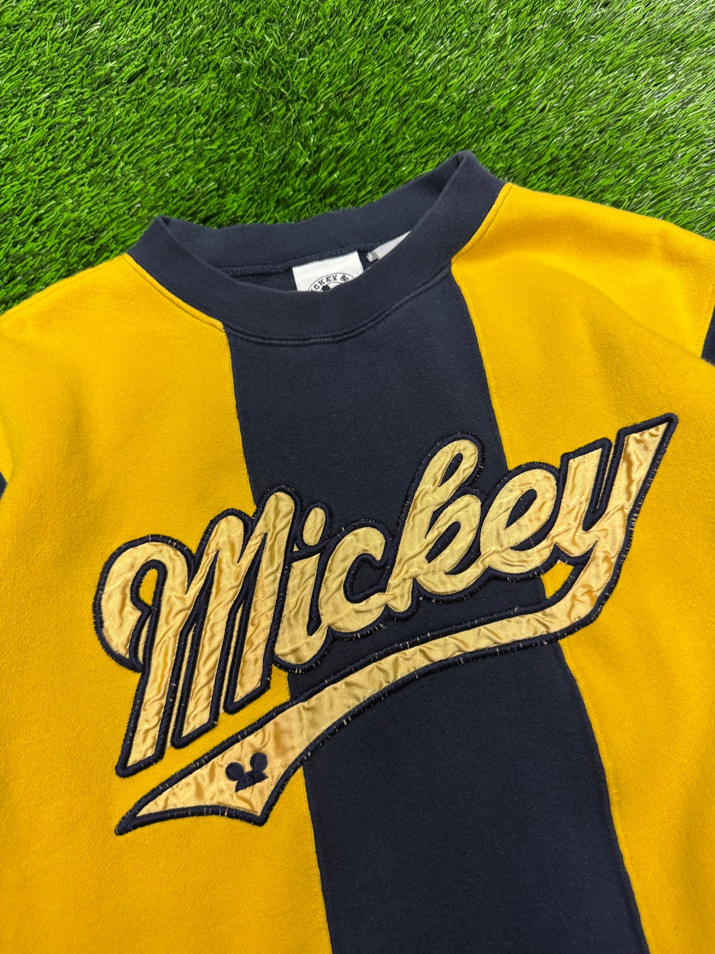 90s Mickey Embroidered Spell Out Striped Vintage Crewneck (M)