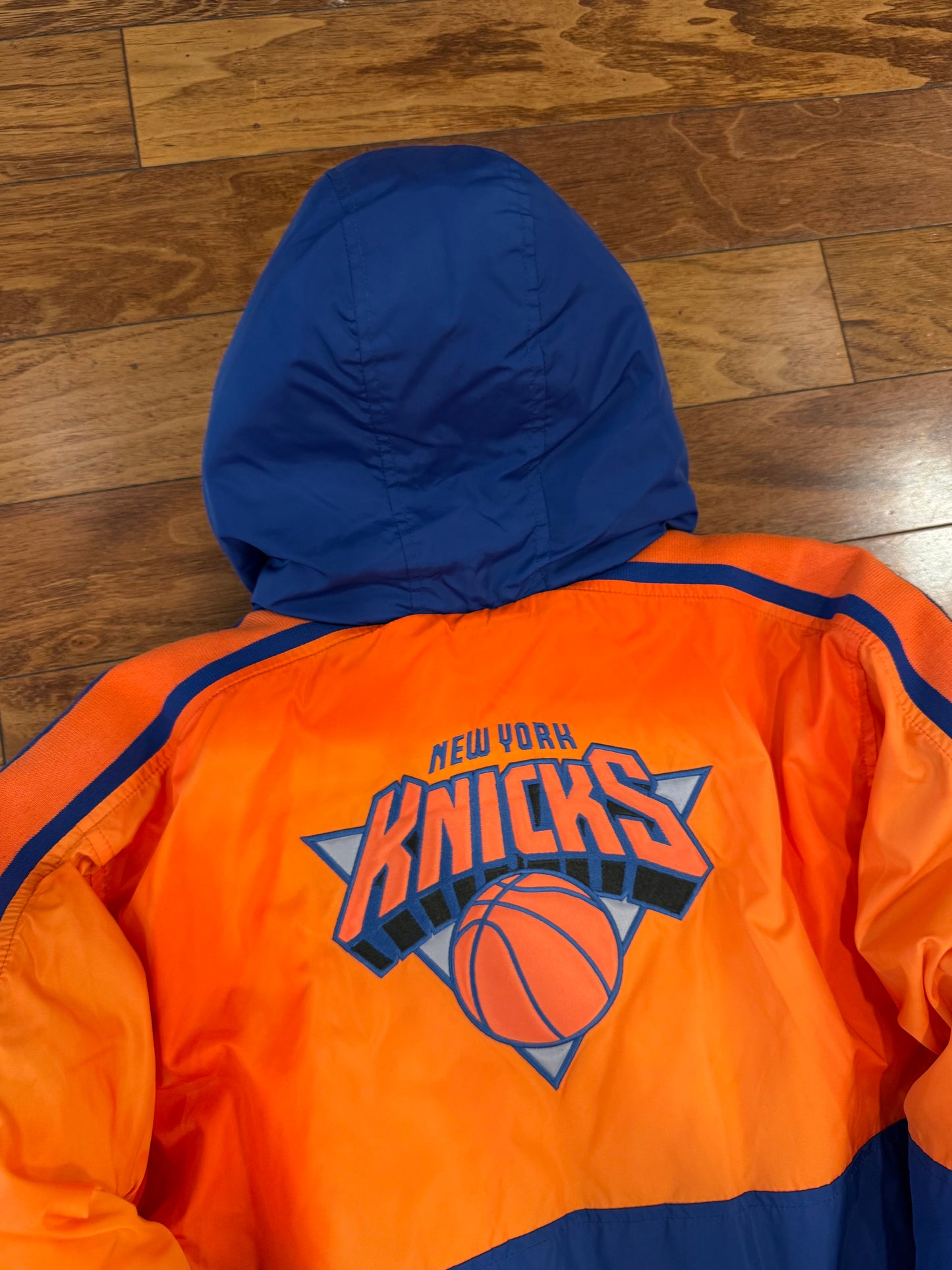 90s New York Knicks Puffer Jacket (Youth M)