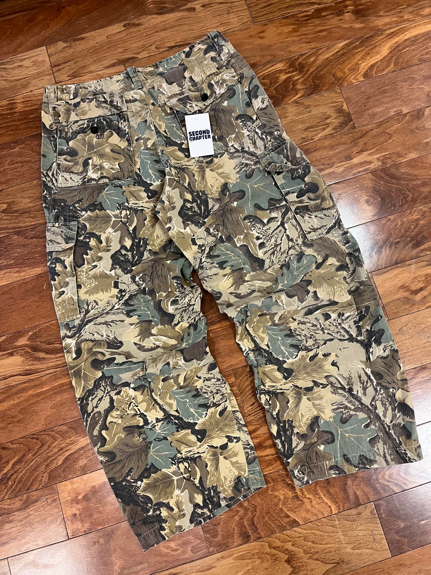 00s Camo Onward Cargo Pants (35 x 29)