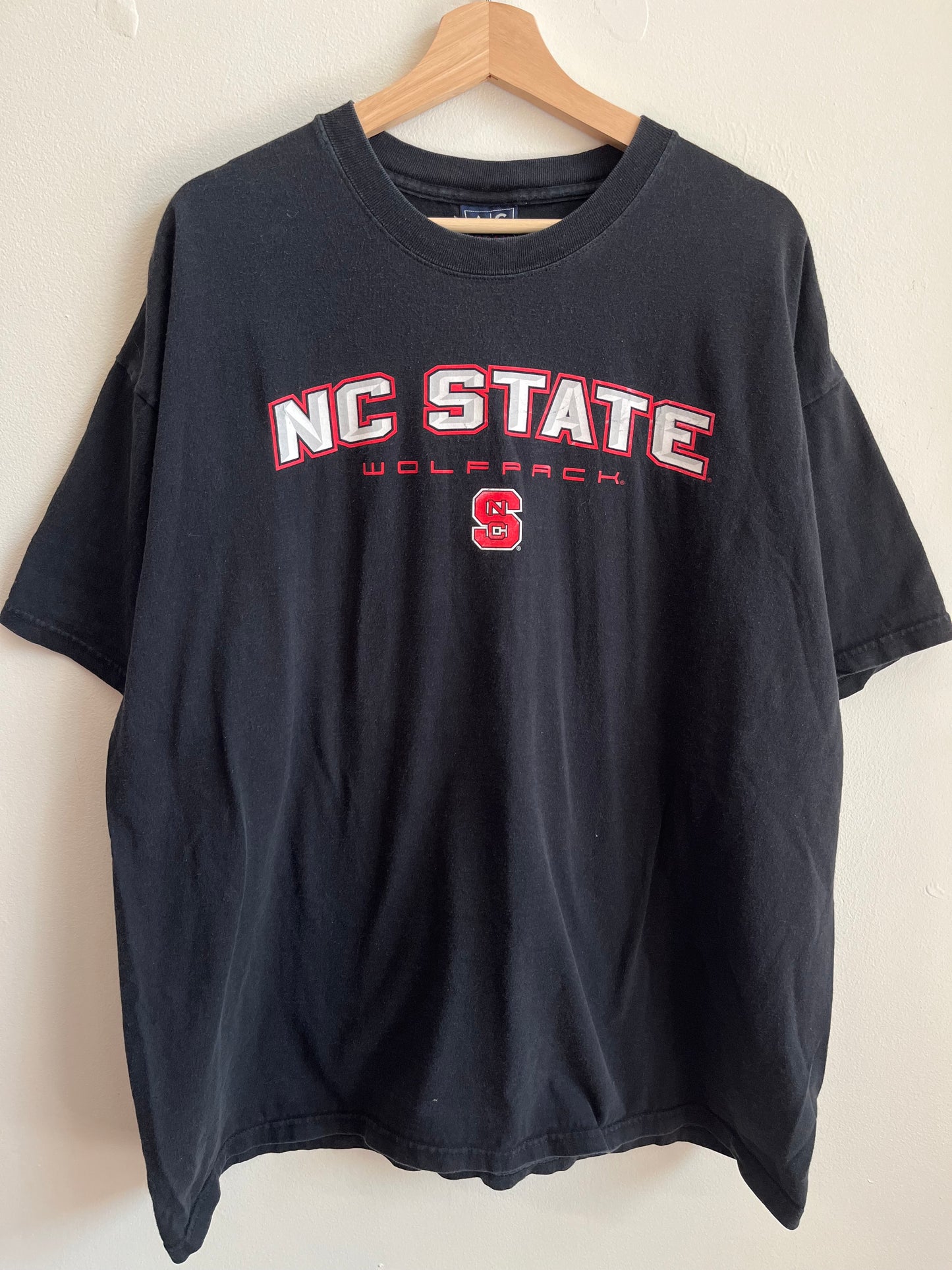 00s NC State Wolfpack Black Tee (XXL)