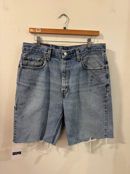 2002 Levi's 550 Stained Shorts (35)