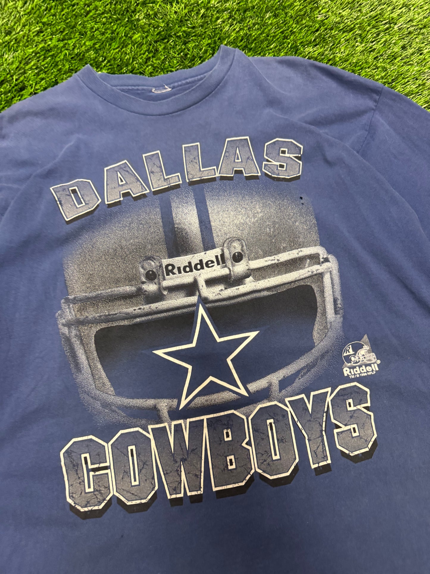 1998 Dallas Cowboys Vintage Riddell Distressed Helmet Tee (XL)