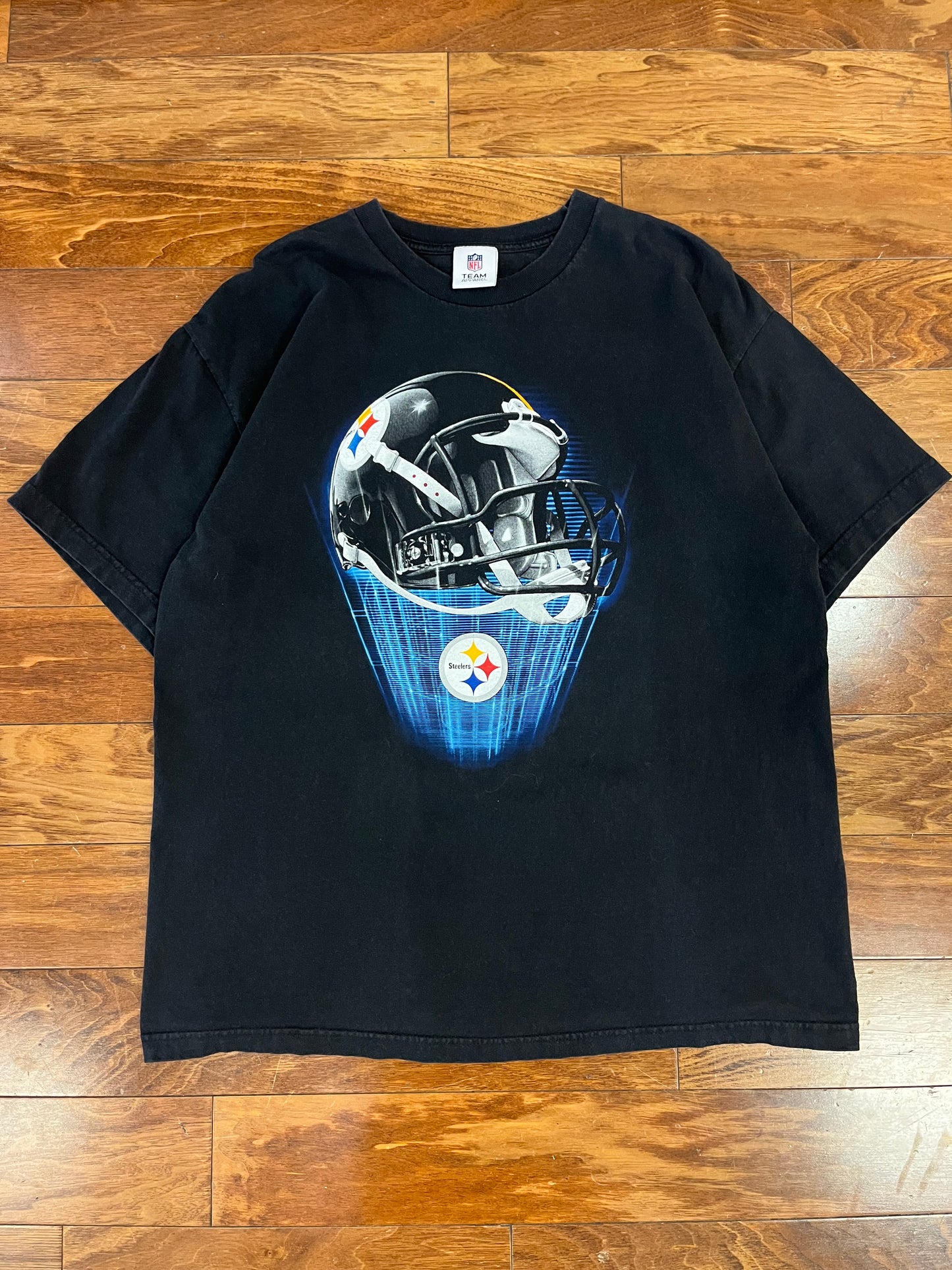 00s Pittsburgh Steelers Helmet Tee (XL)