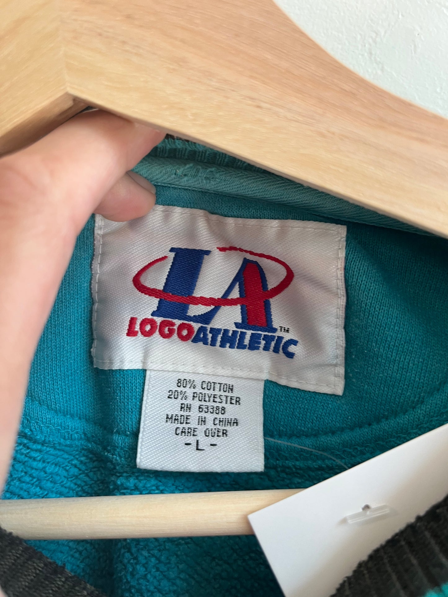 90s Charlotte Hornets Faded Logo Athletic Crewneck (L)