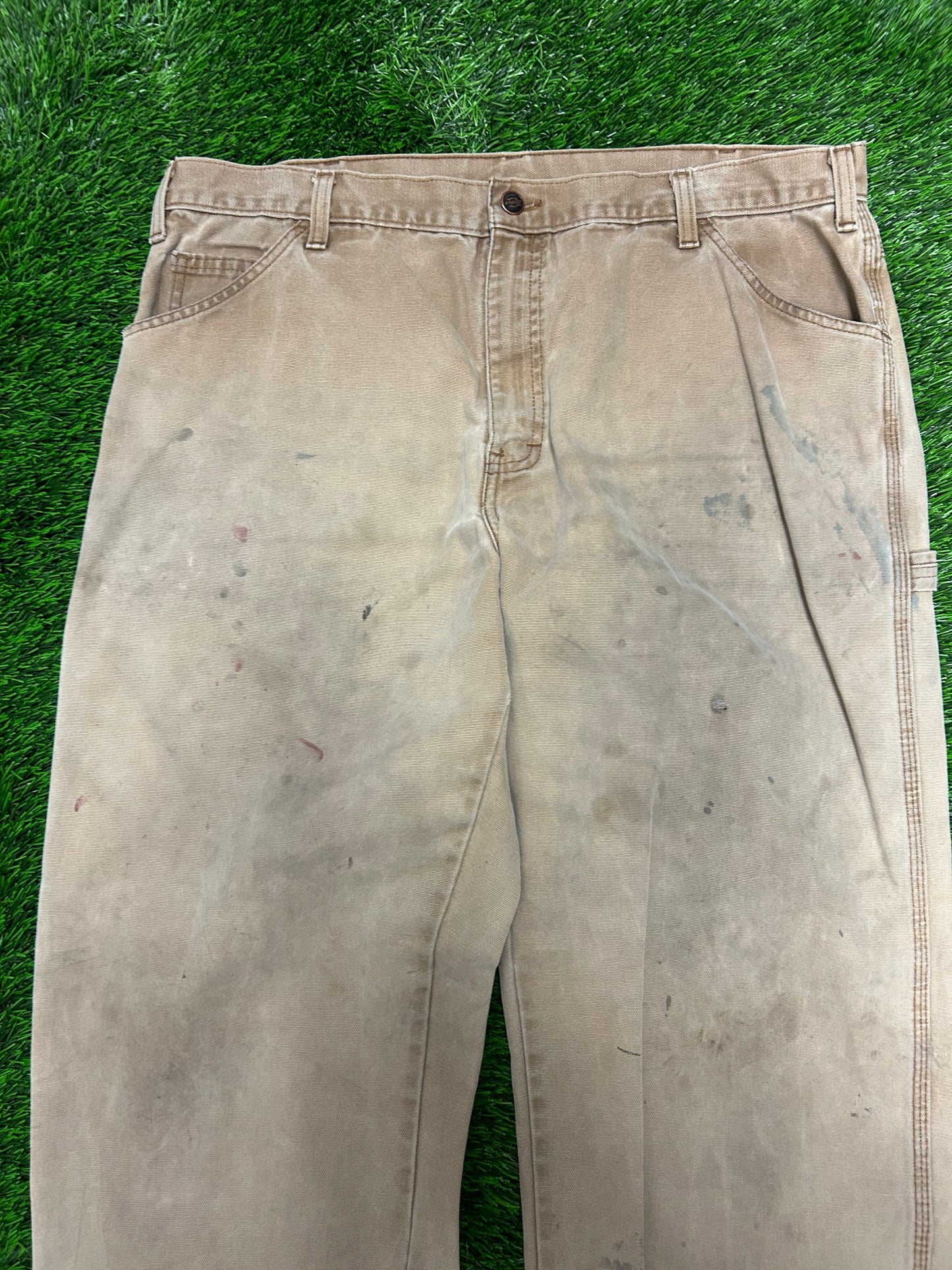 00s Dickies Tan Workwear Carpenter Stained Pants (38 x 32)