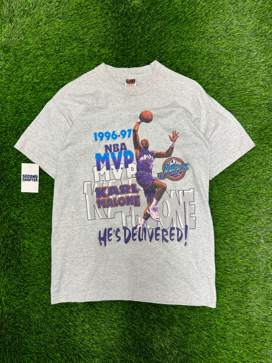 1997 Utah Jazz Karl Malone NBA MVP "He's Delivered" Vintage Tee (L)