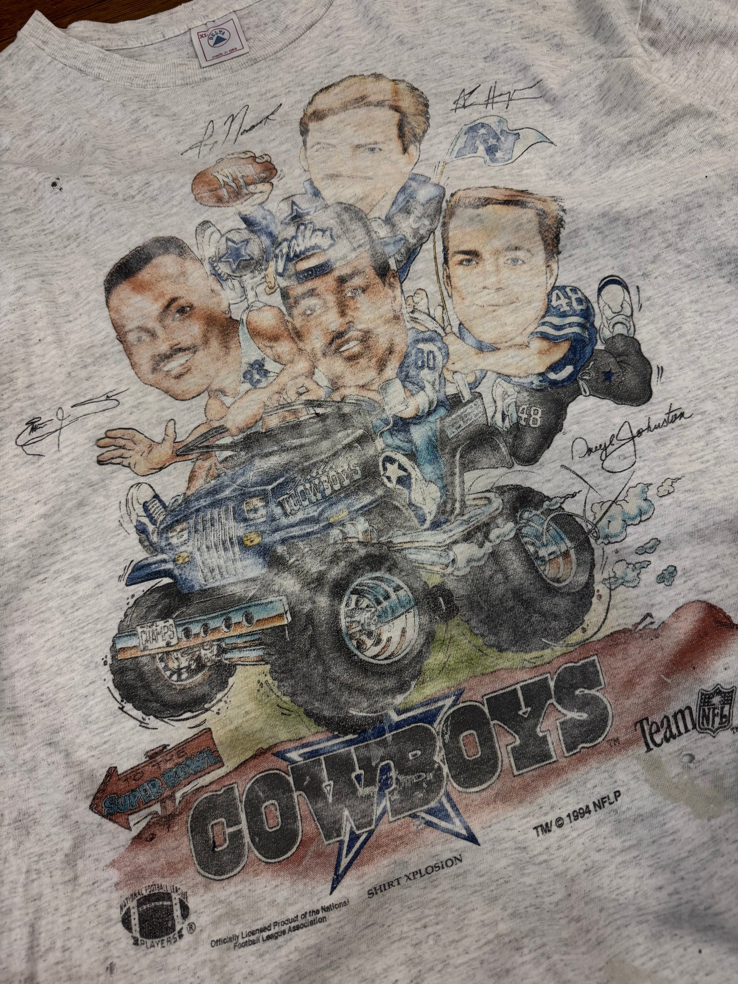 1994 Dallas Cowboys Faded Distressed Caricature Tee (XL)