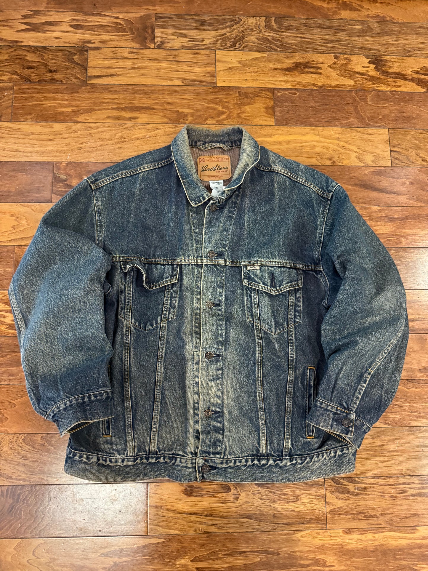 2006 Levi Strauss Faded Jean Jacket (XL)