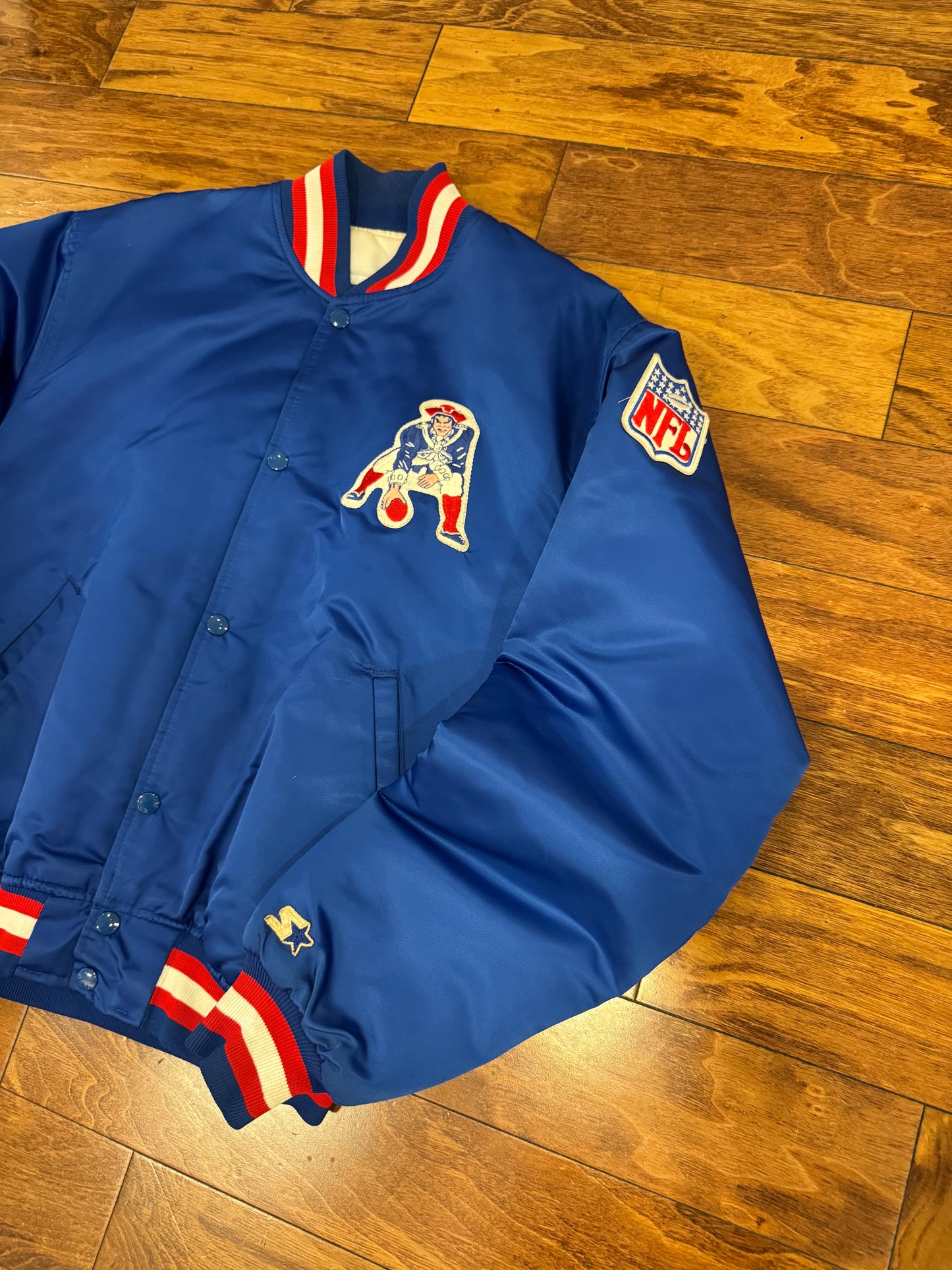80s New England Patriots Old Logo Vintage Starter Satin Jacket (L)