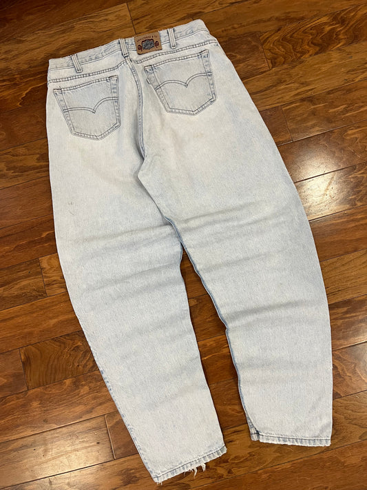 00s Levi's Silver Tab Light Wash Baggy Jeans (36 x 32)