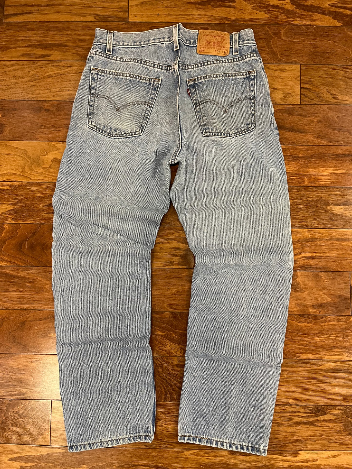 2002 Levi's 505 Classic Blue Jeans (33 x 30)