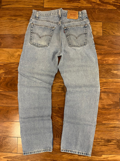 2002 Levi's 505 Classic Blue Jeans (33 x 30)